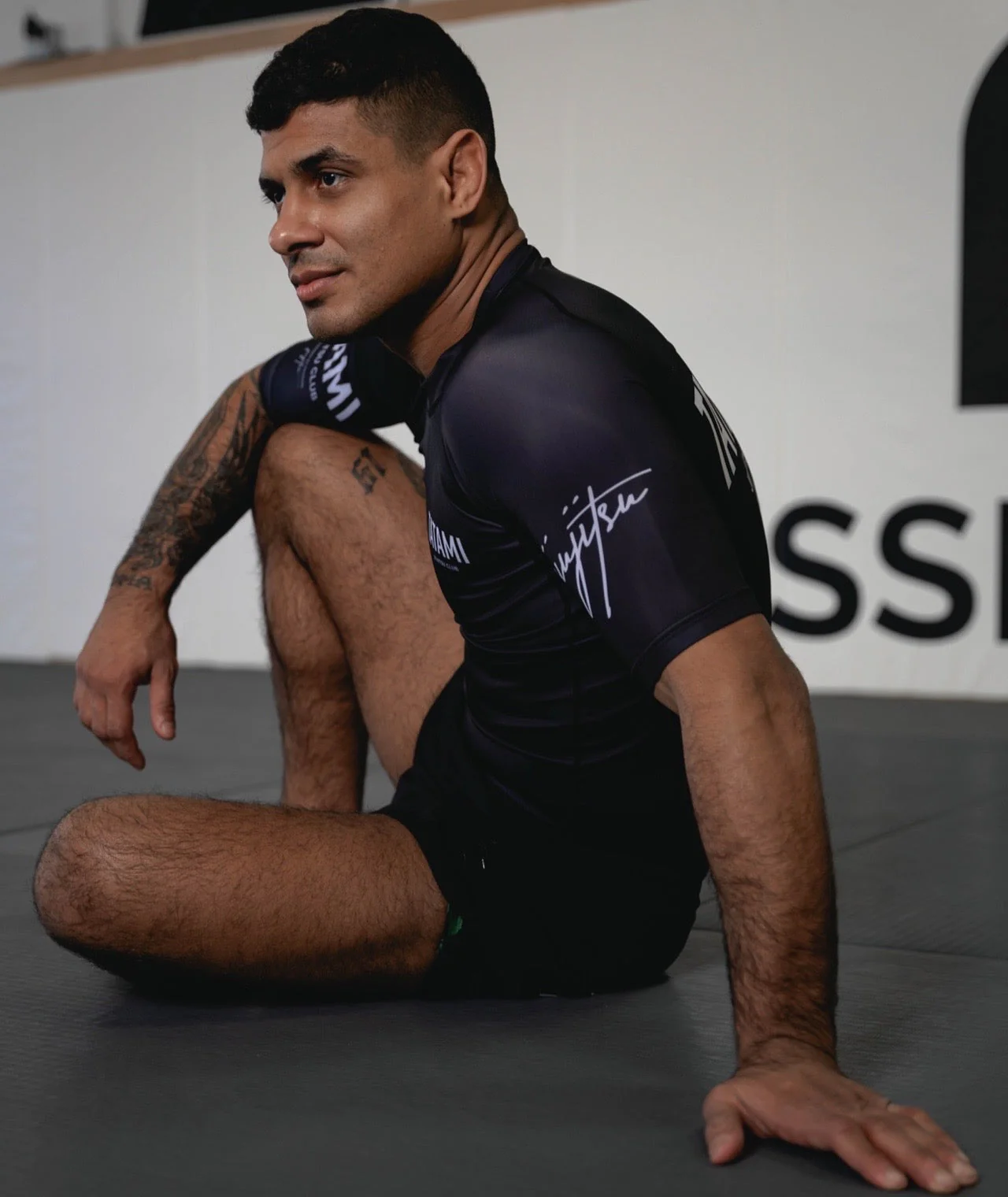 JJ Club Short Sleeve Rash Guard - Black - Image 7