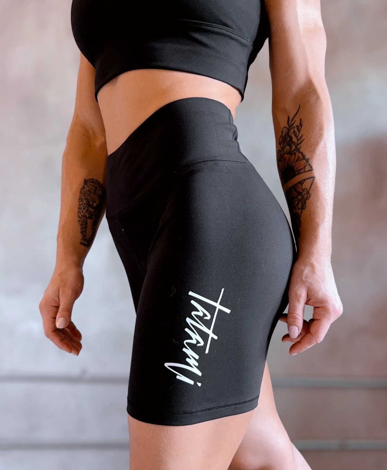 Ladies Rupture Longline Shorts - Image 2
