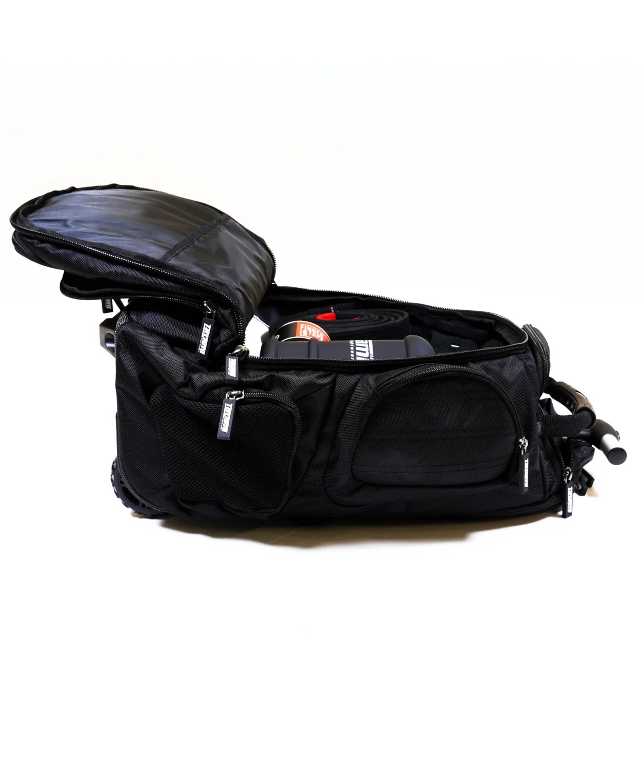 Rogue Travel Bag - Image 8